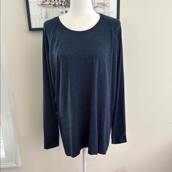 lululemon athletica Long Sleeve Tee - Dark Blue - Picture 1 of 3